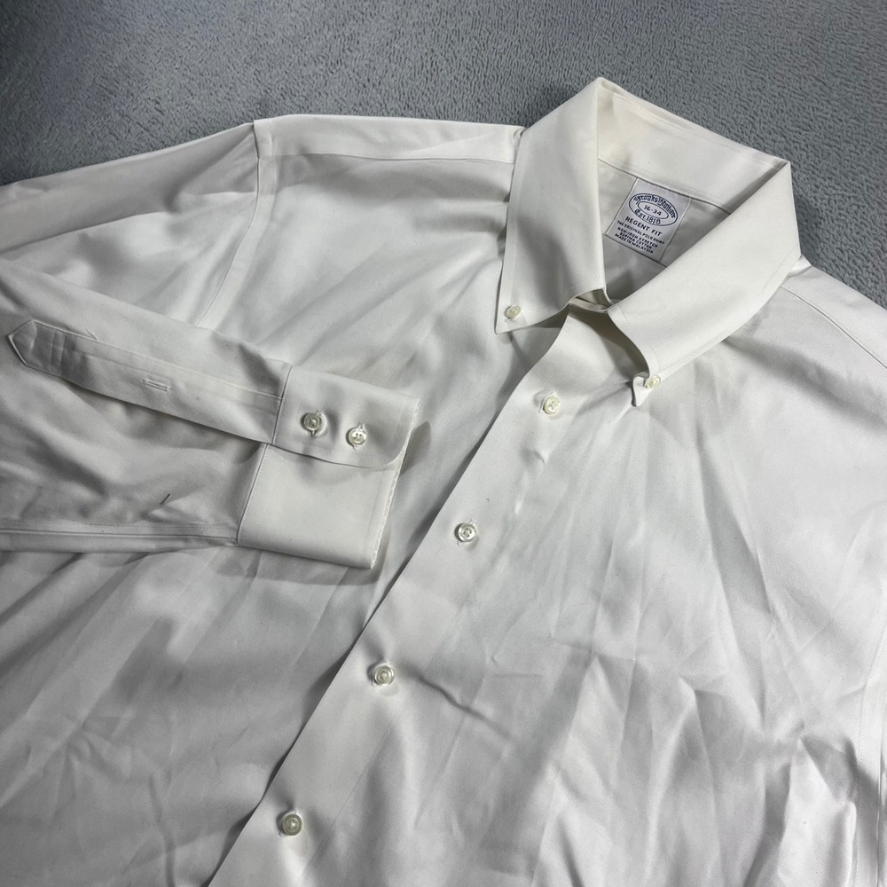 Brooks Brother Regent Fit Non-Iron Stretch Supima Cotton Dress Shirt White 16-34